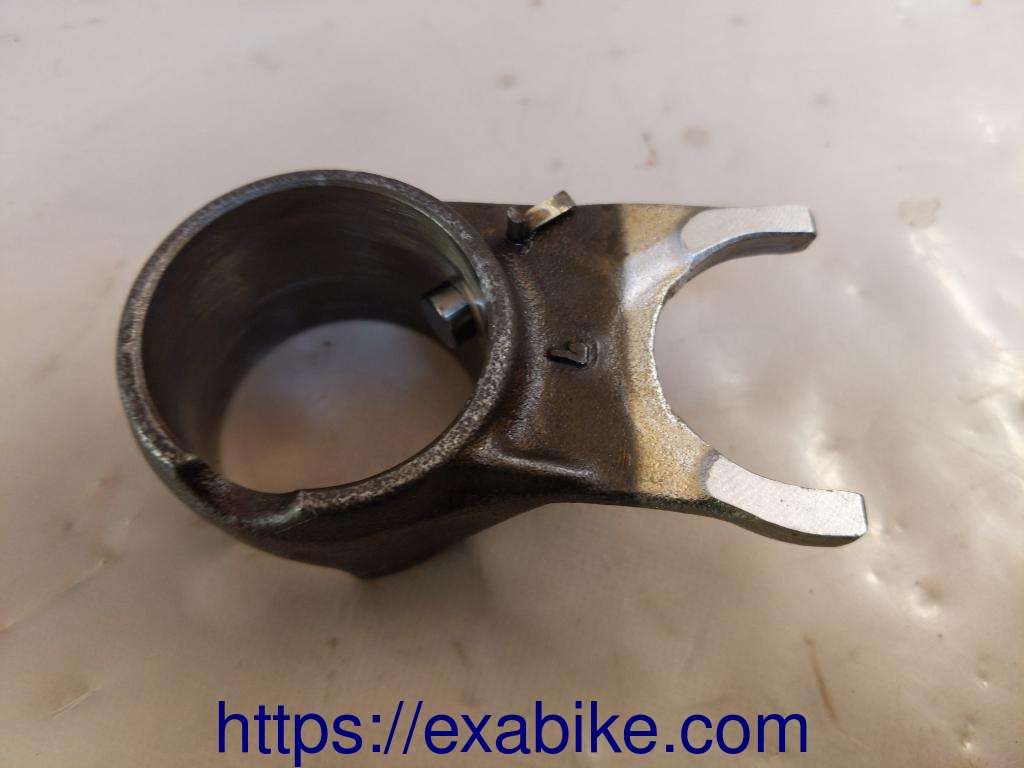 gearshift fork Kawasaki ZR-7 - photo 2