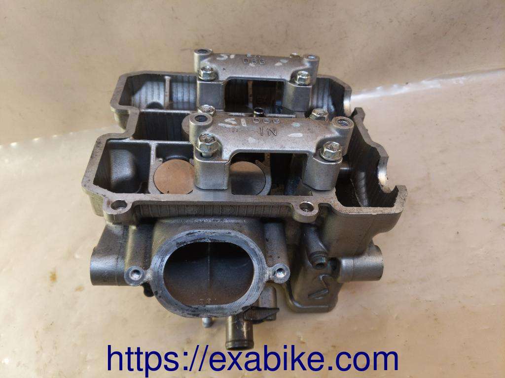 cylinder head, rear Suzuki SV 1000 - photo 1