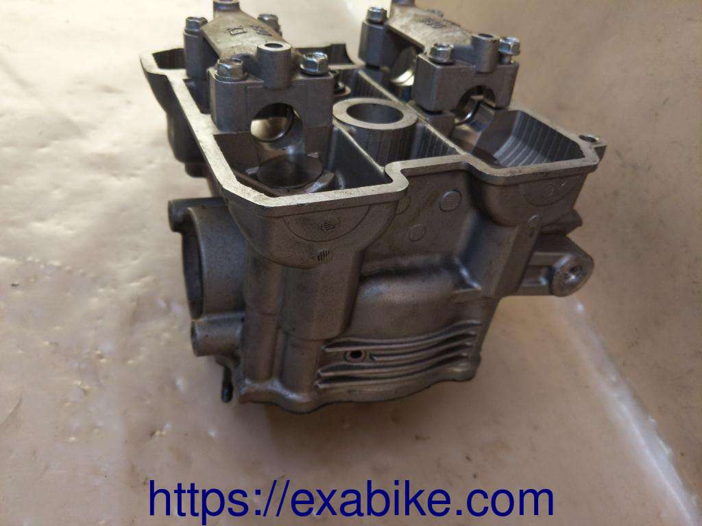 cylinder head, rear Suzuki SV 1000 - photo 3