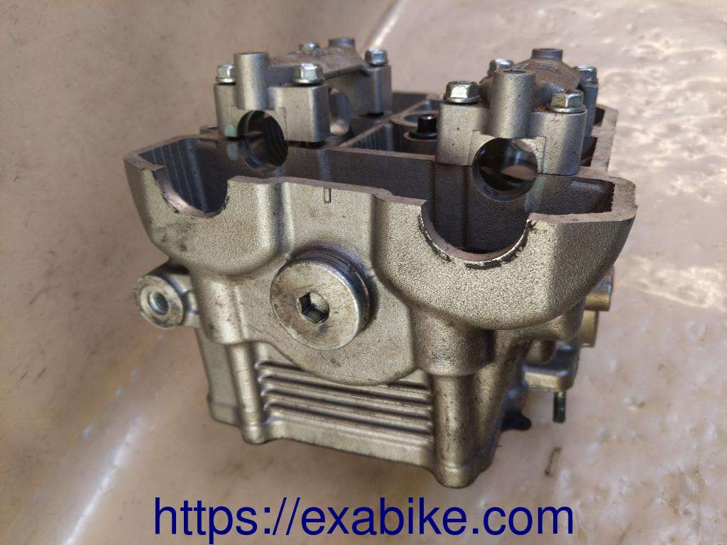 cylinder head, rear Suzuki SV 1000 - photo 4