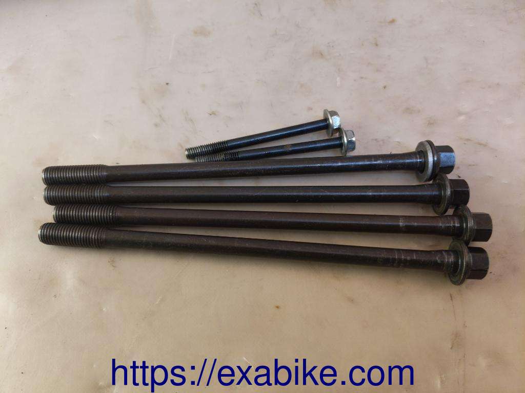 cylinder head screws, front Suzuki SV 1000 - photo 1