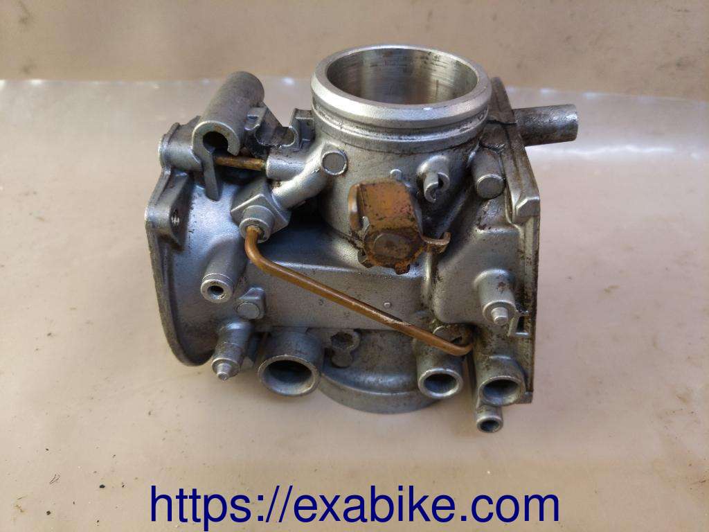 carburetor body, N1 Yamaha YZF 750 - photo 1