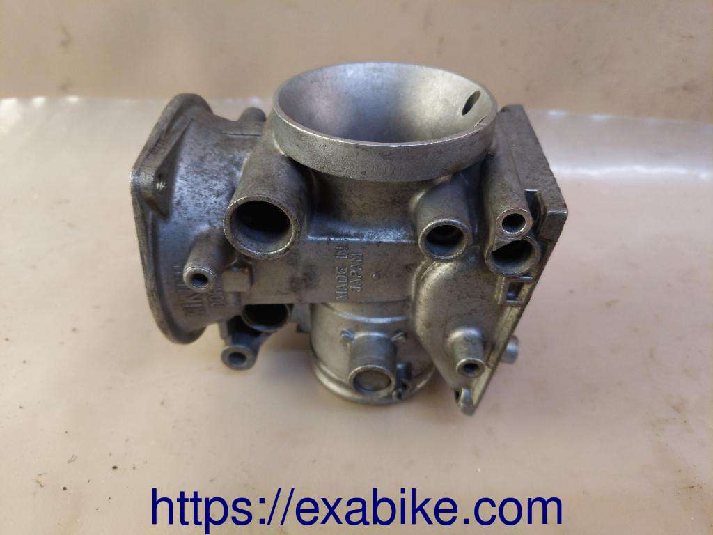 carburetor body, N1 Yamaha YZF 750 - photo 2