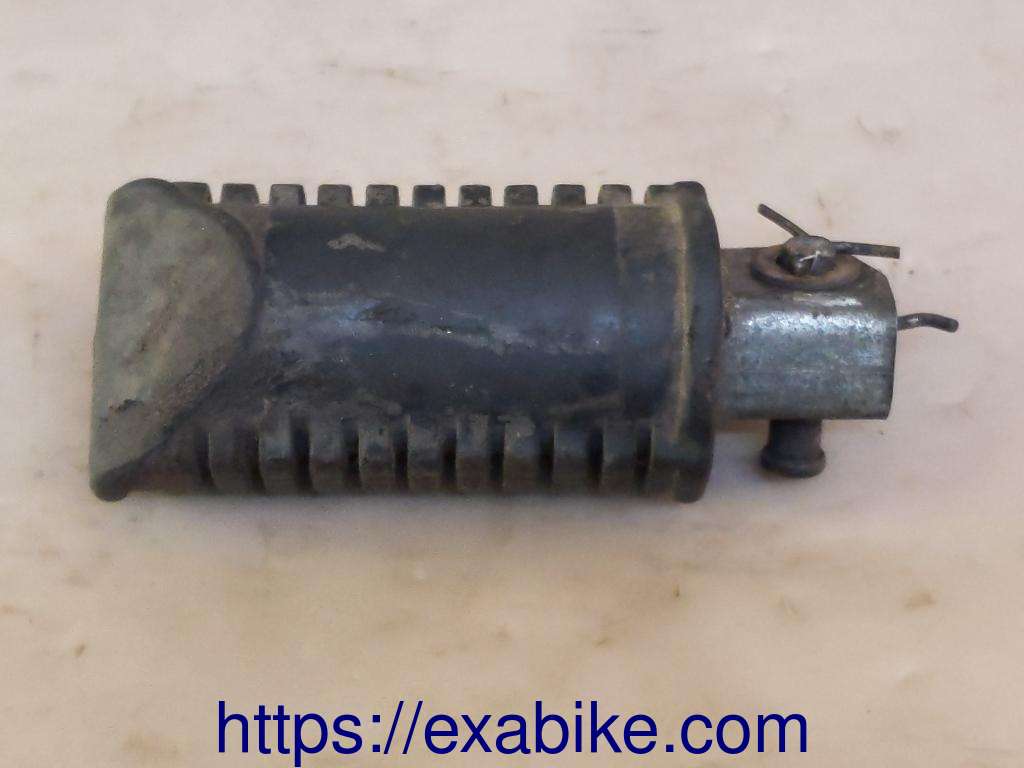 repose-pied avant gauche Suzuki GN 250 - photo 2
