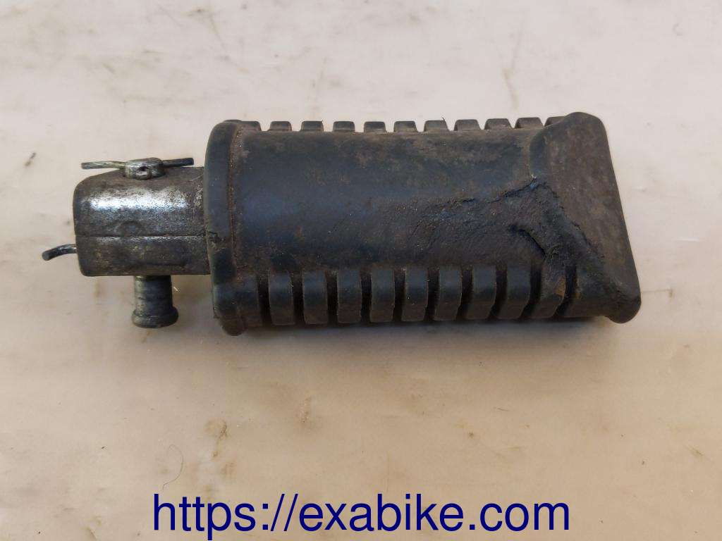 footrest, front right Suzuki GN 250 - photo 2