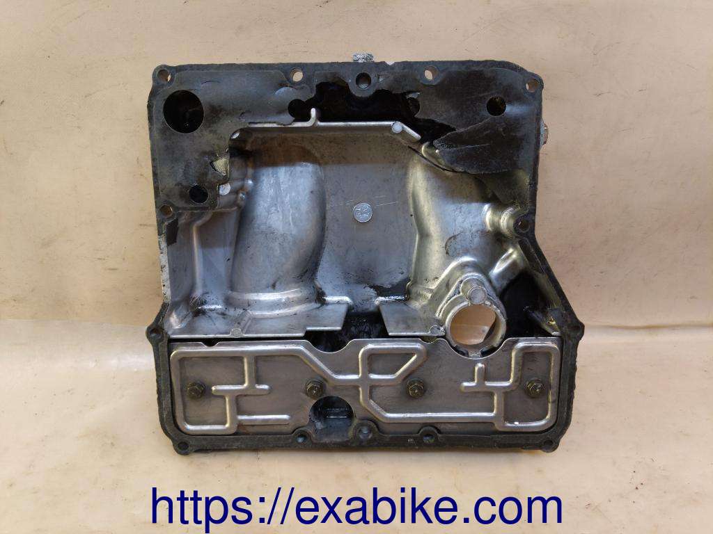 carter d'huile Yamaha 1000 YZF Thunderace - photo 2