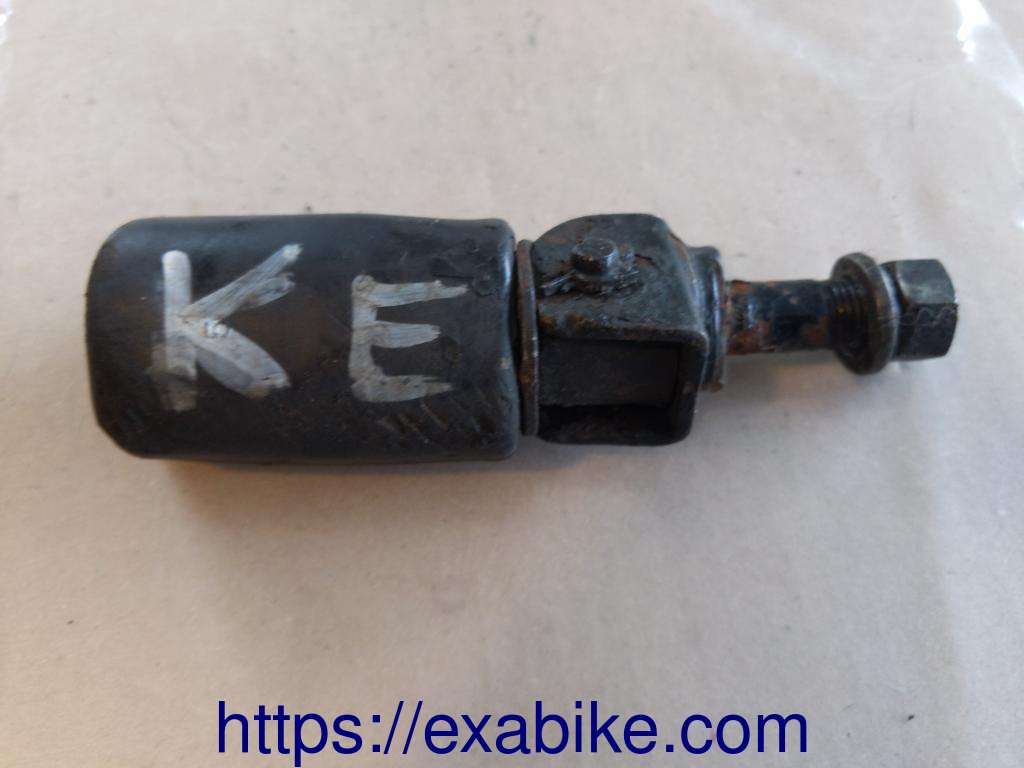 repose-pied avant gauche Kawasaki KE 125 - photo 2