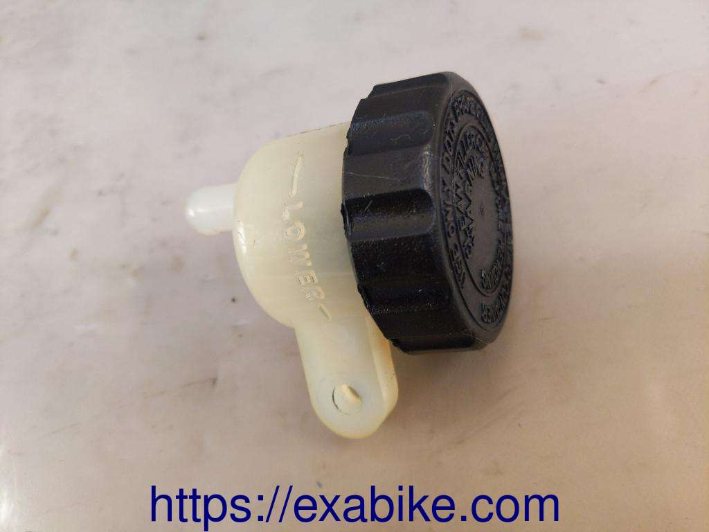 bocal de liquide de frein Yamaha FZ 750 - photo 1