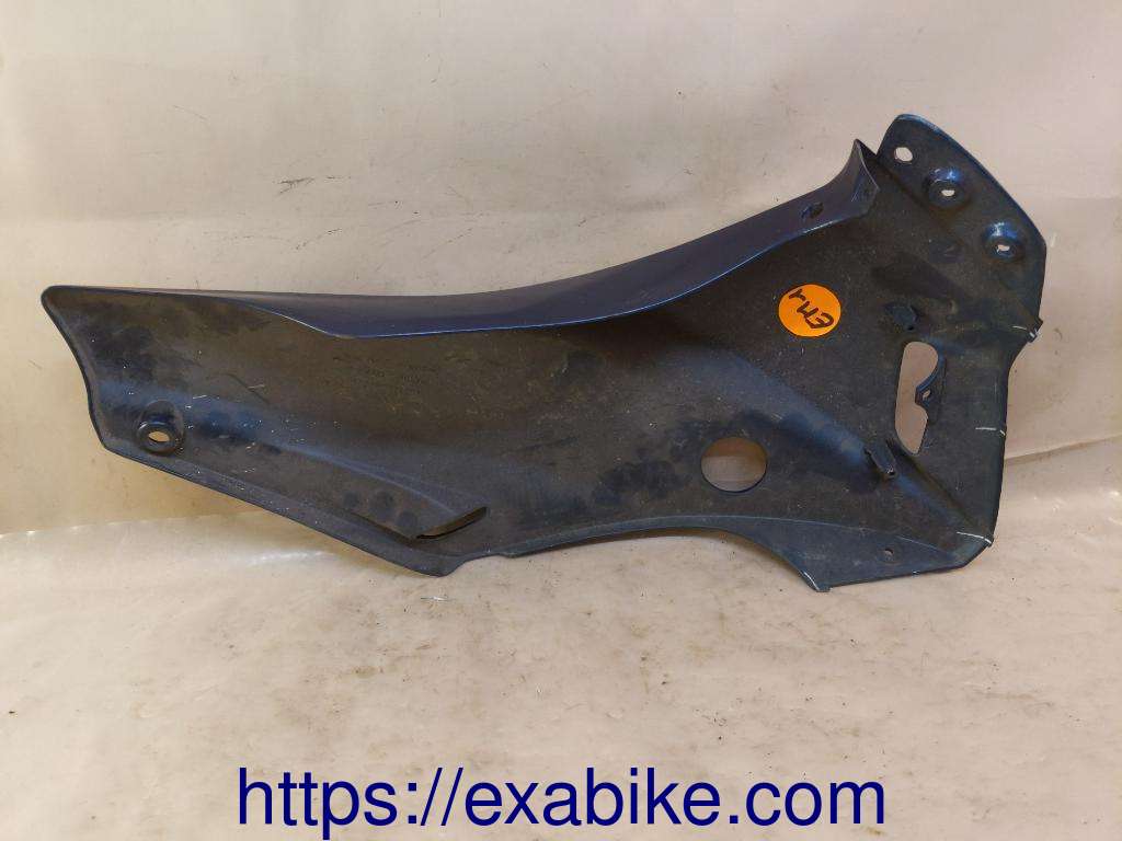 upper cowling, left Suzuki Bandit 1200 - photo 3