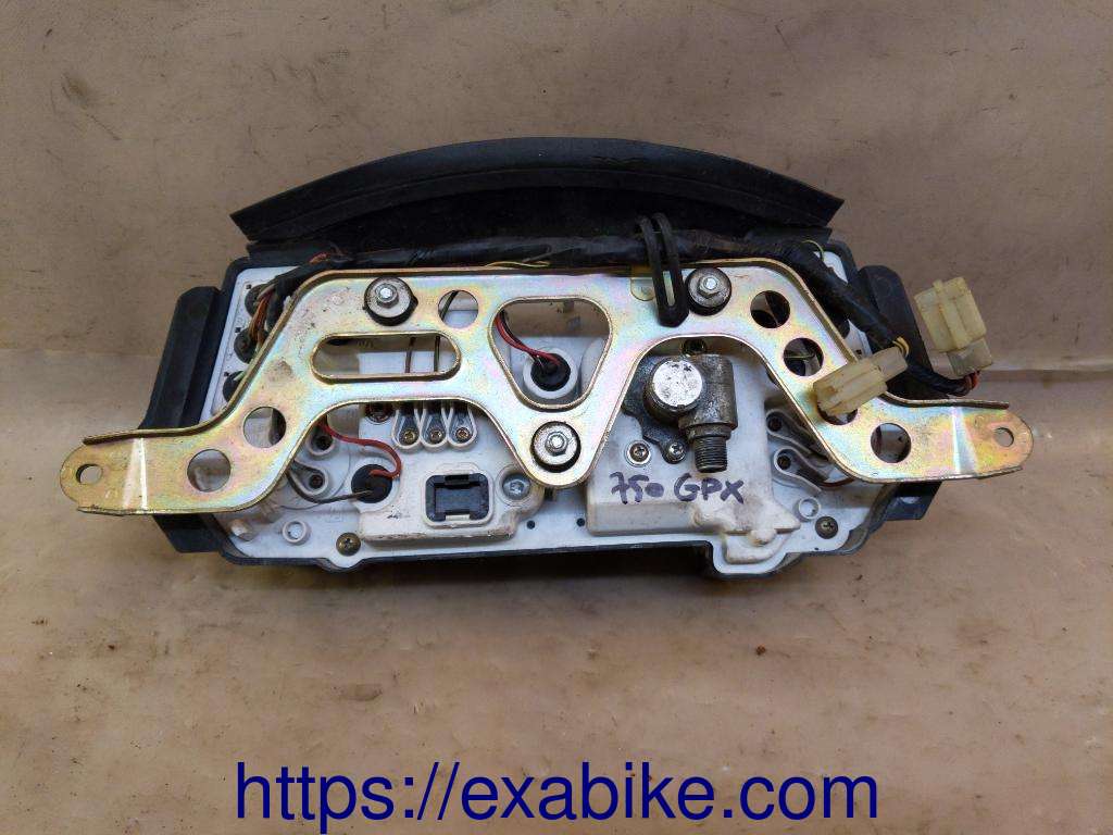 dashboard Kawasaki GPX 750 - photo 2