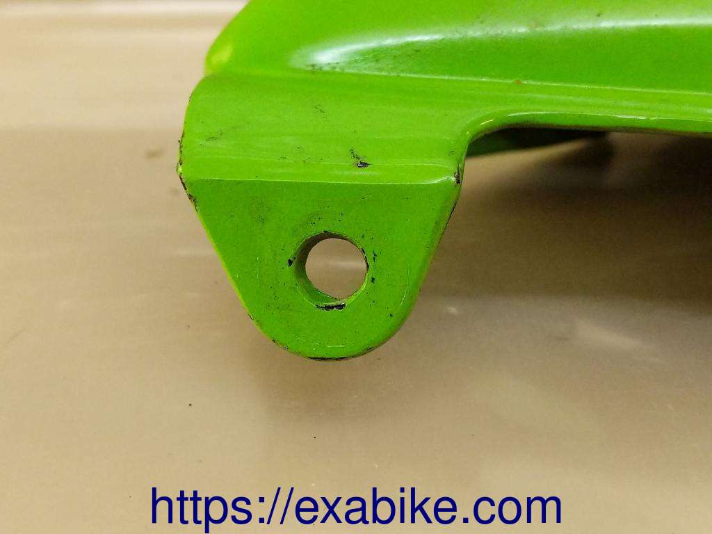 cache latéral gauche Kawasaki ZRX 1100 - photo 5