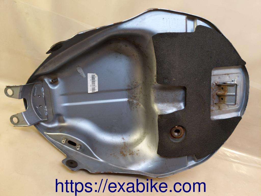fuel tank Suzuki RF 600 - photo 4