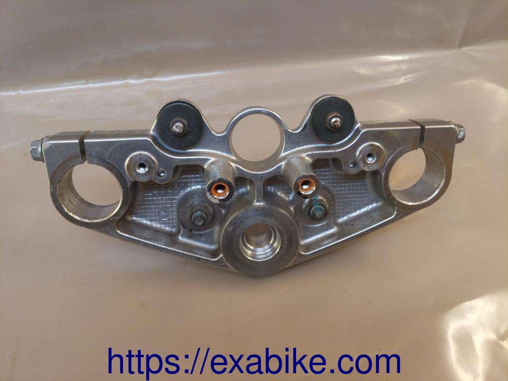 fork bracket, upper Suzuki Marauder 125 - photo 2