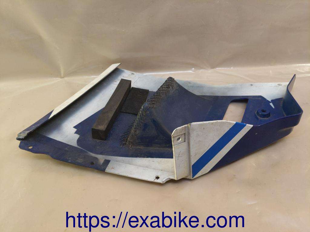 side fairing, middle left Suzuki GSXR 1100 - photo 2