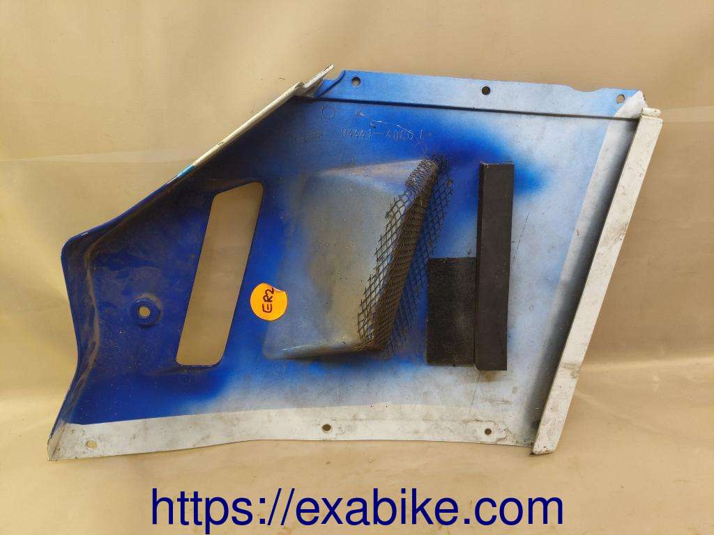 side fairing, middle left Suzuki GSXR 1100 - photo 4