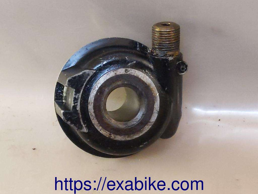 speedometer gear Yamaha XV 1000 TR1 - photo 1