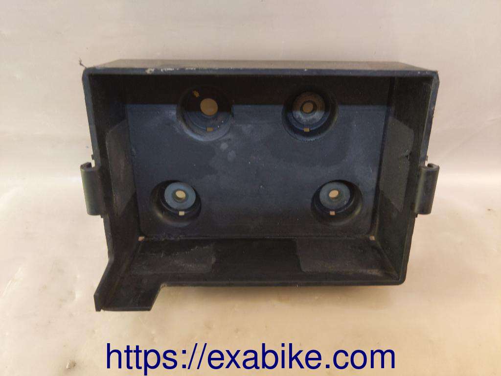 bac à batterie Yamaha MT03 - photo 1