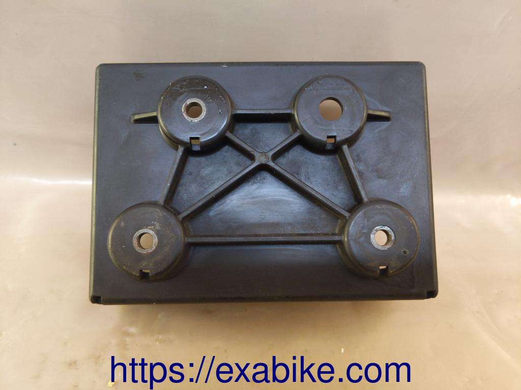 bac à batterie Yamaha MT03 - photo 2
