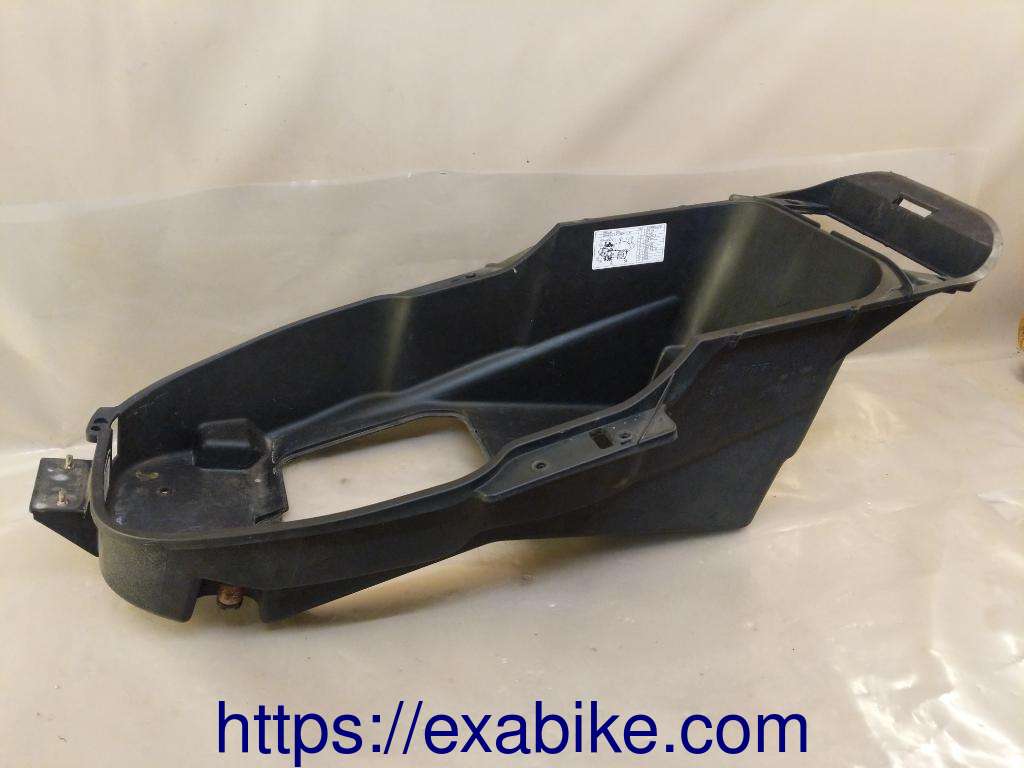 coffre sous selle Daelim 125 S2 - photo 1