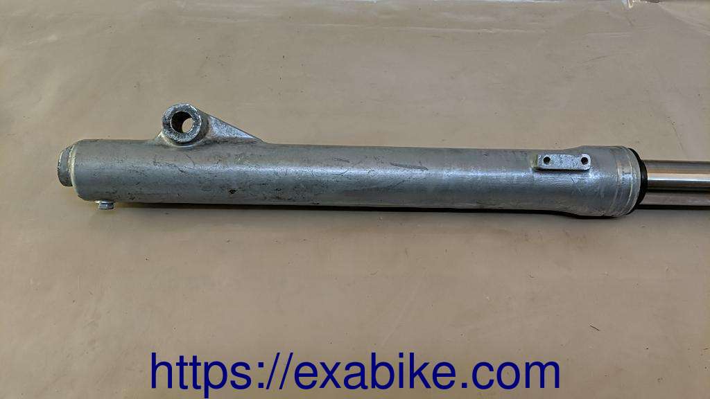 fork element, right Yamaha DT 125 Ténéré - photo 3