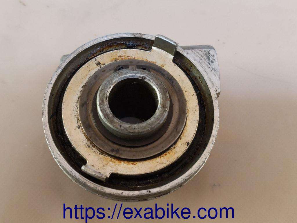 speedometer gear Suzuki GSX 250 - photo 2