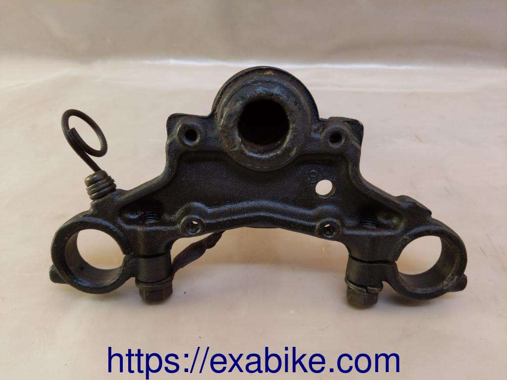 fork bracket, lower Suzuki GT 50 AP 50 - photo 2