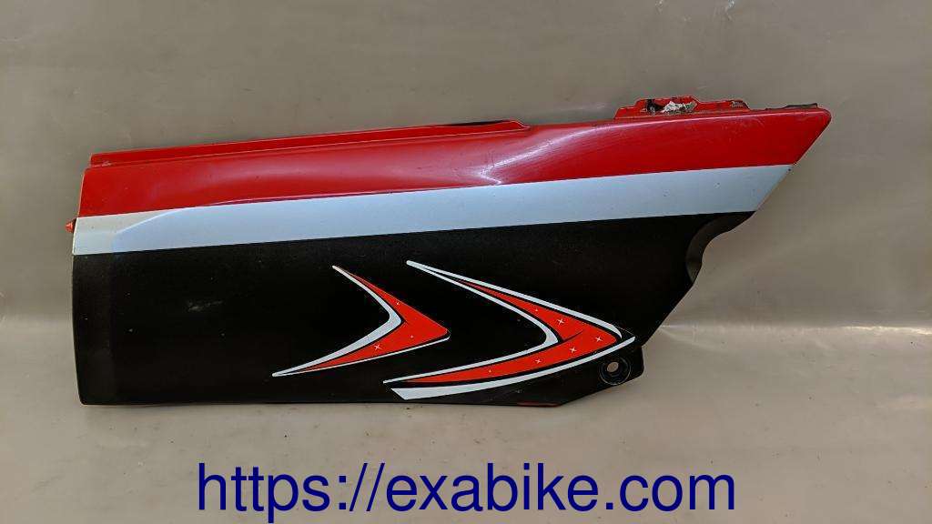 cache latéral droit Kawasaki GPX-R 600 - photo 1