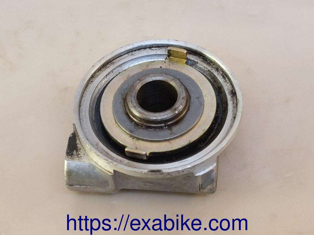 speedometer gear Suzuki GZ 250 Marauder - photo 2