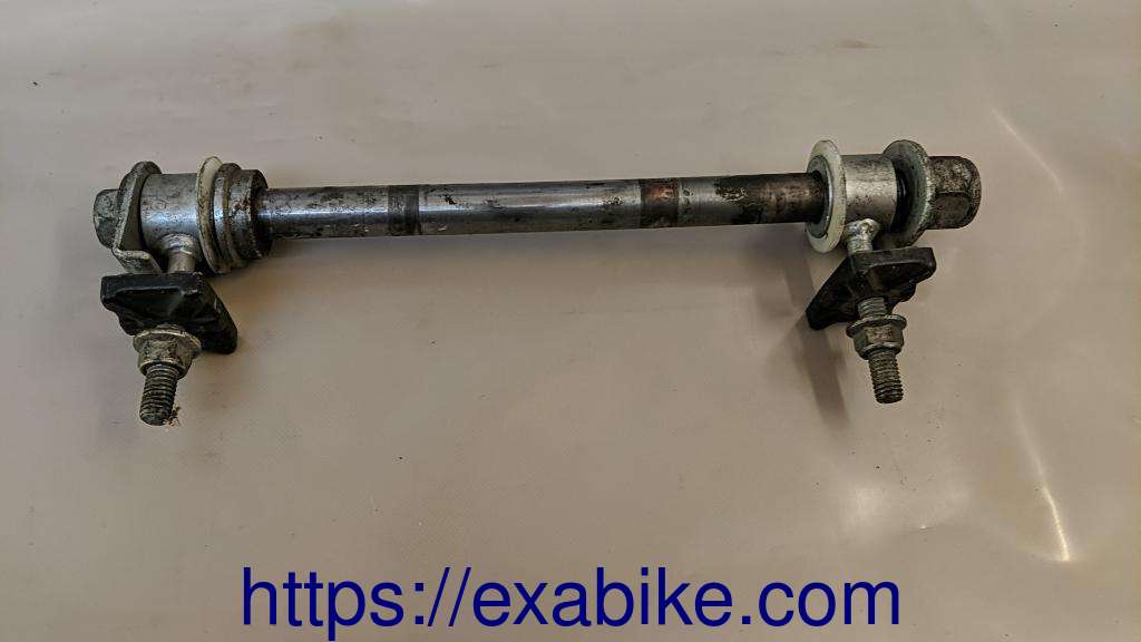 wheel axle, rear Voir la photo ou référence modele a identifier - photo 1