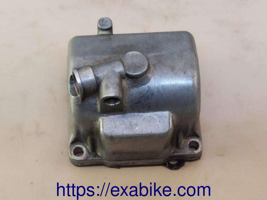 carburetor float chamber, right Yamaha XJ 600 - photo 1