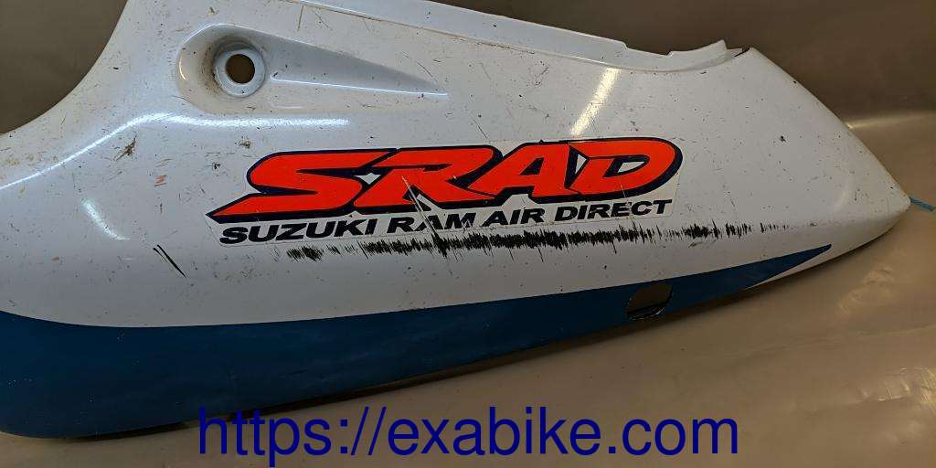 flanc de carénage arrière gauche Suzuki GSXR 600 - photo 2