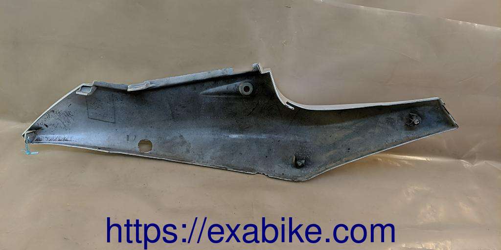 flanc de carénage arrière gauche Suzuki GSXR 600 - photo 4