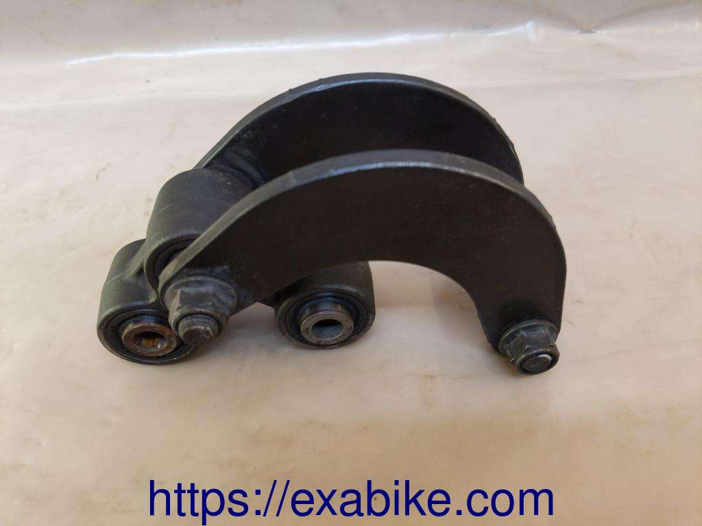 swingarm connecting Yamaha 125 YZF-R - photo 1