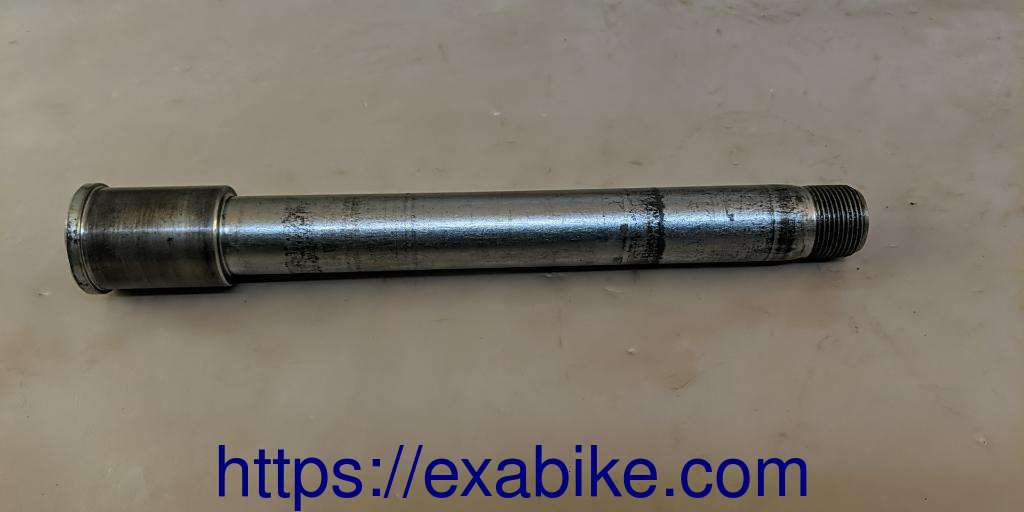 axe de roue avant Kawasaki ZX9R - photo 1
