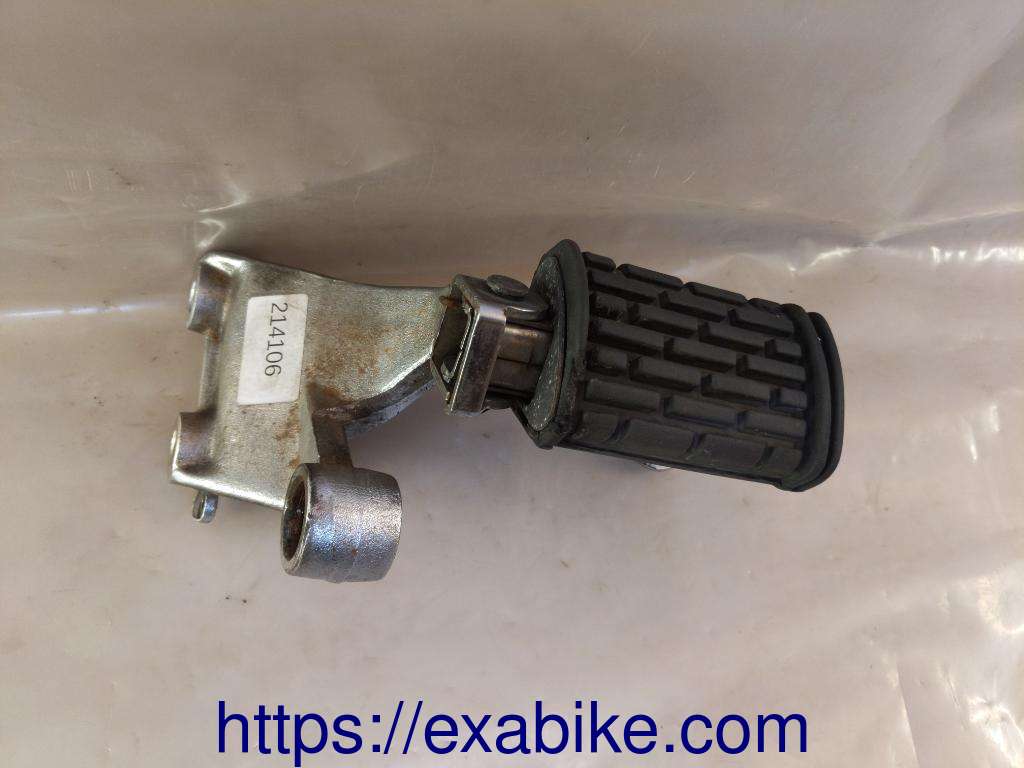 footrest plate, front right Yamaha 1200 VMAX - photo 1