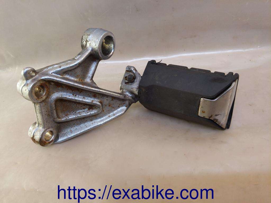 footrest plate, front right Yamaha 1200 VMAX - photo 2