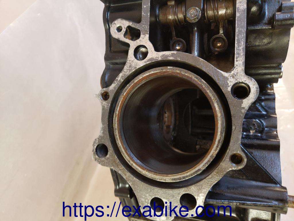 crankcase Honda GL 650 Silverwing - photo 3