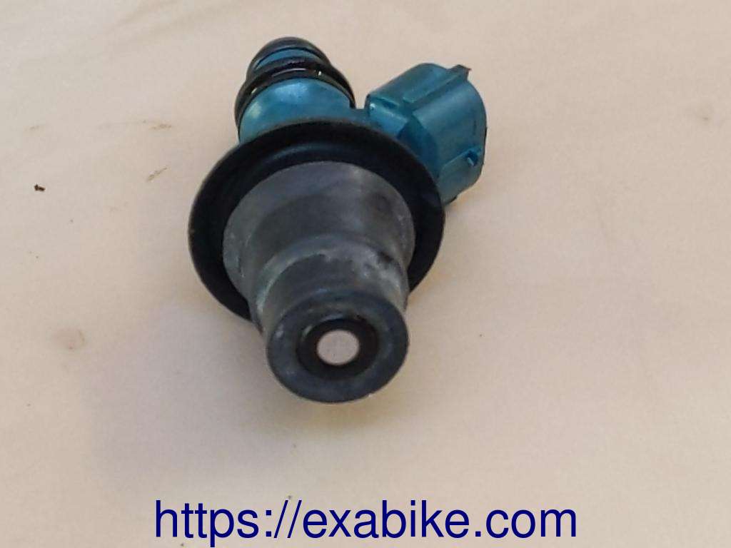 injector Honda CBR1000RR - photo 2
