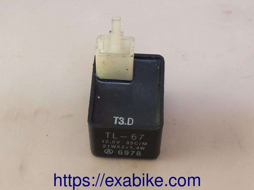 turn signal relay Suzuki RF 600 - photo 1