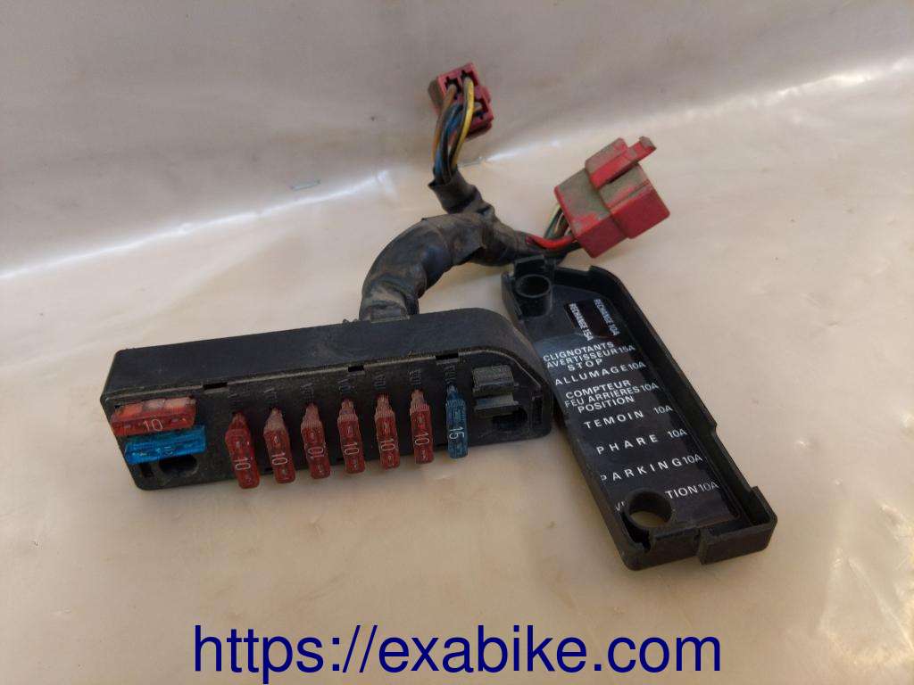 fuse box Honda VFS 750 - photo 1