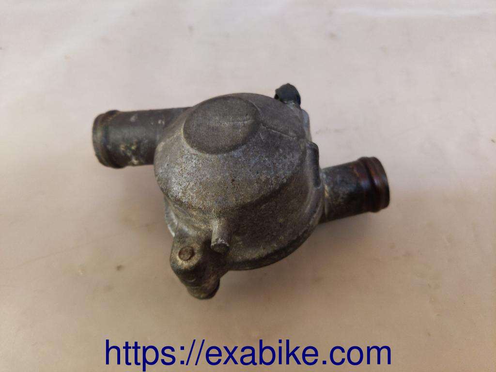 thermostat case Honda VFS 750 - photo 2