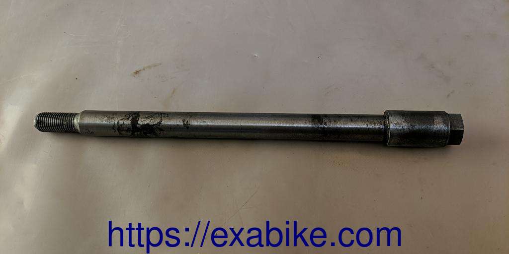 wheel axle, front Honda VFS 750 - photo 1