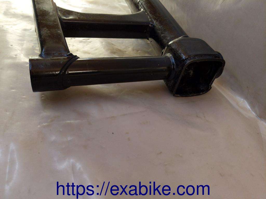 swingarm Honda VFS 750 - photo 3