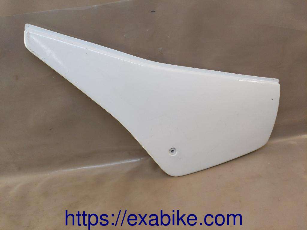 side cover, left Cagiva W16 - photo 1