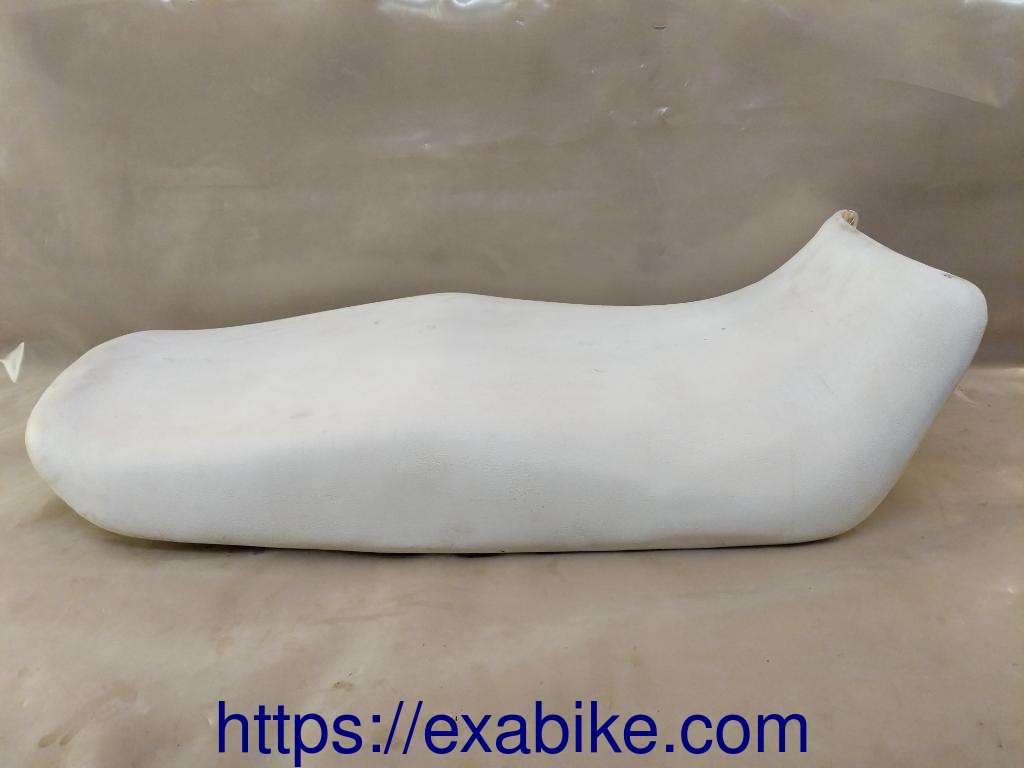 seat Suzuki GSXF 1100 - photo 2