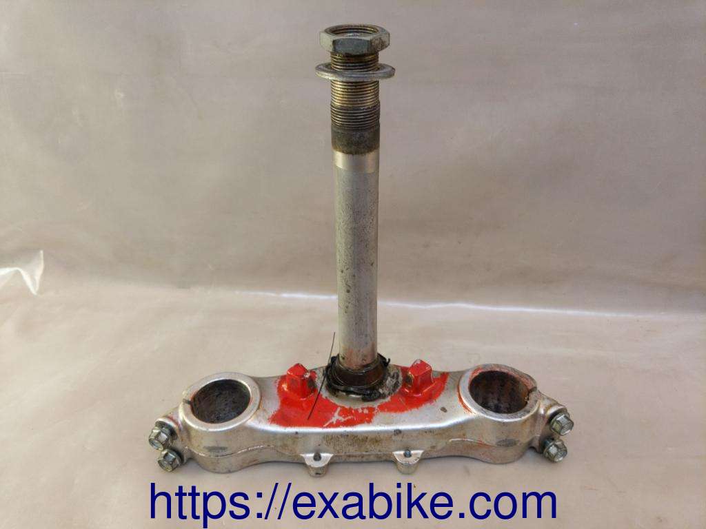 fork bracket, lower Honda CR 125 - photo 1