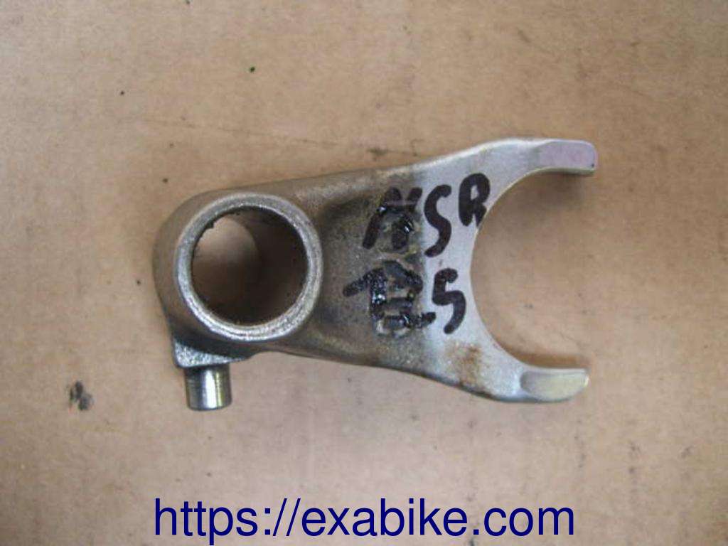 gear box fork Honda NSR 125 - photo 1