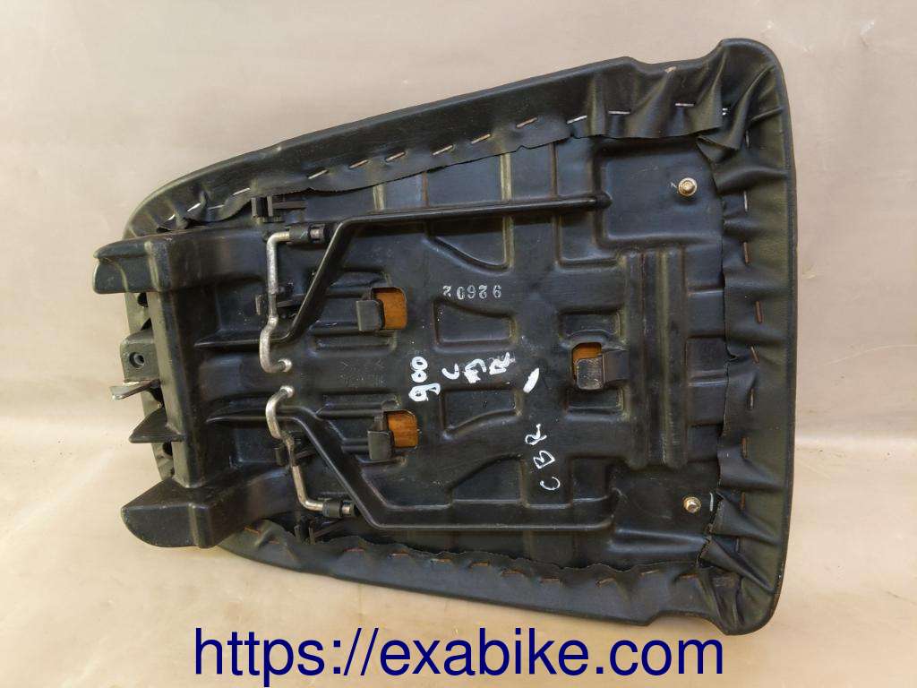 seat, rear Honda CBR 900 - photo 3