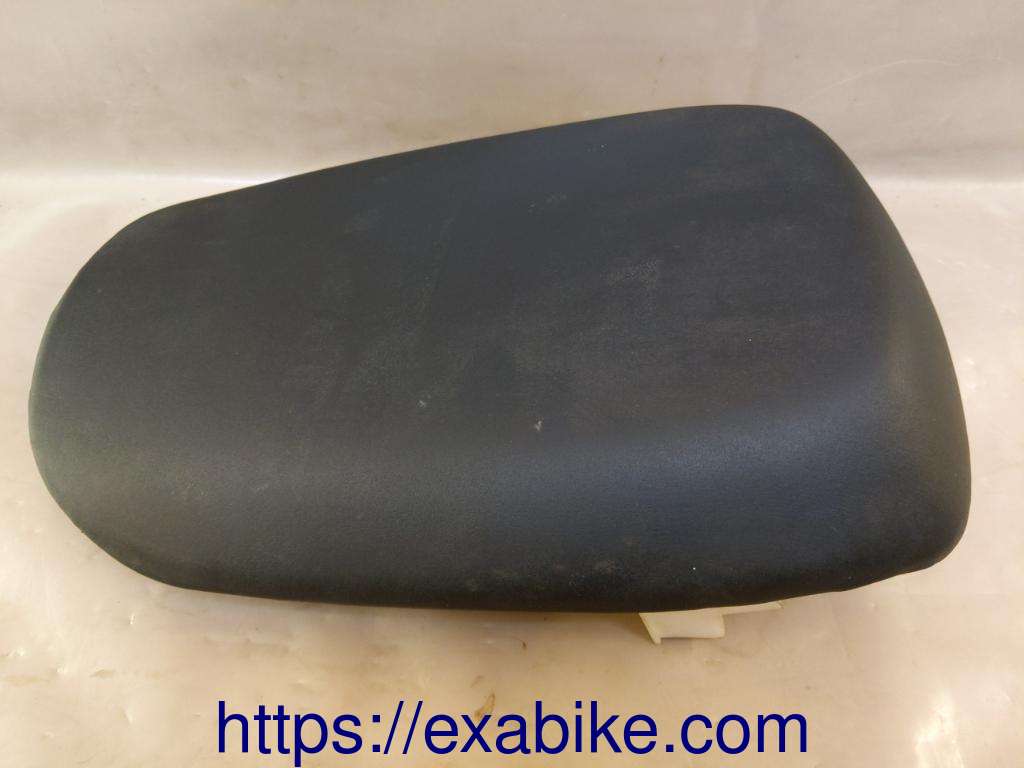 seat, rear Honda CBR 900 - photo 1