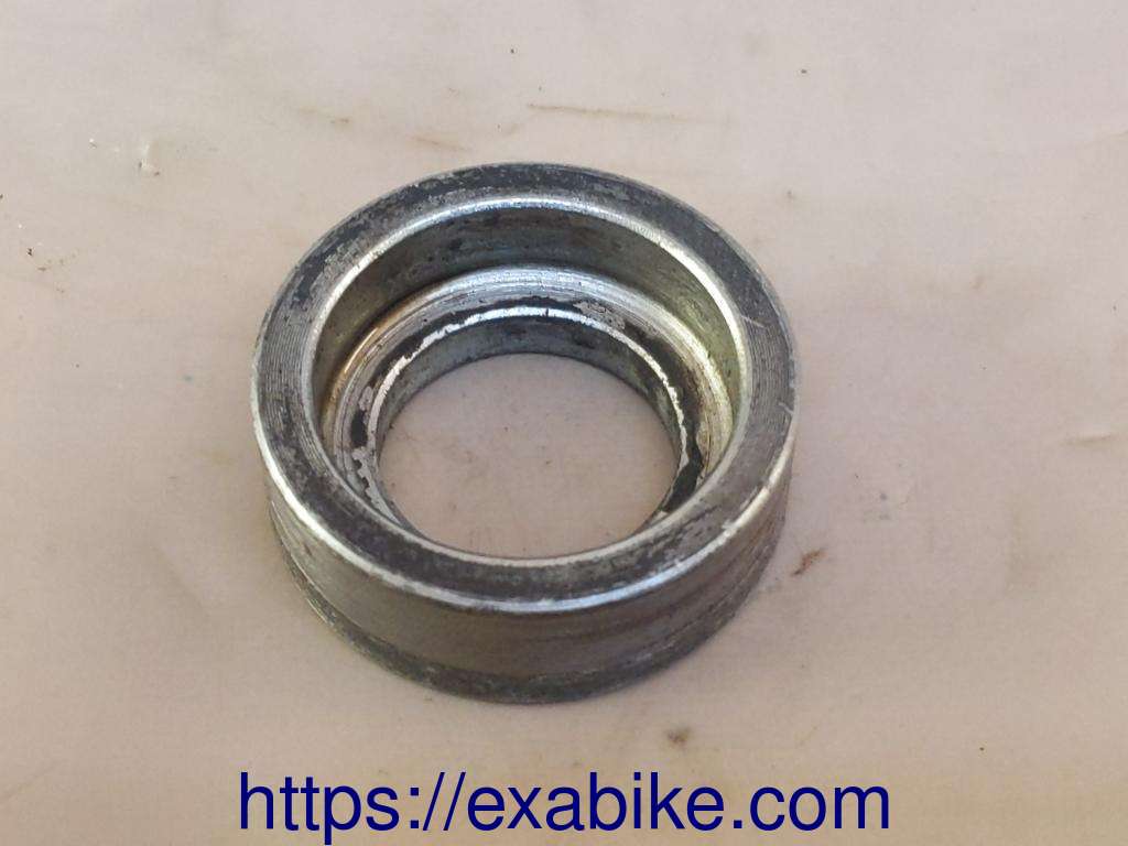 wheel spacer, rear Suzuki GSXF 1100 - photo 1